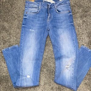 Zara Skinny Jegging - Size 4 NEVER WORN